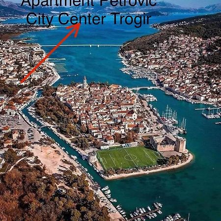 Apartman Petrovic City Center Trogir Dış mekan fotoğraf