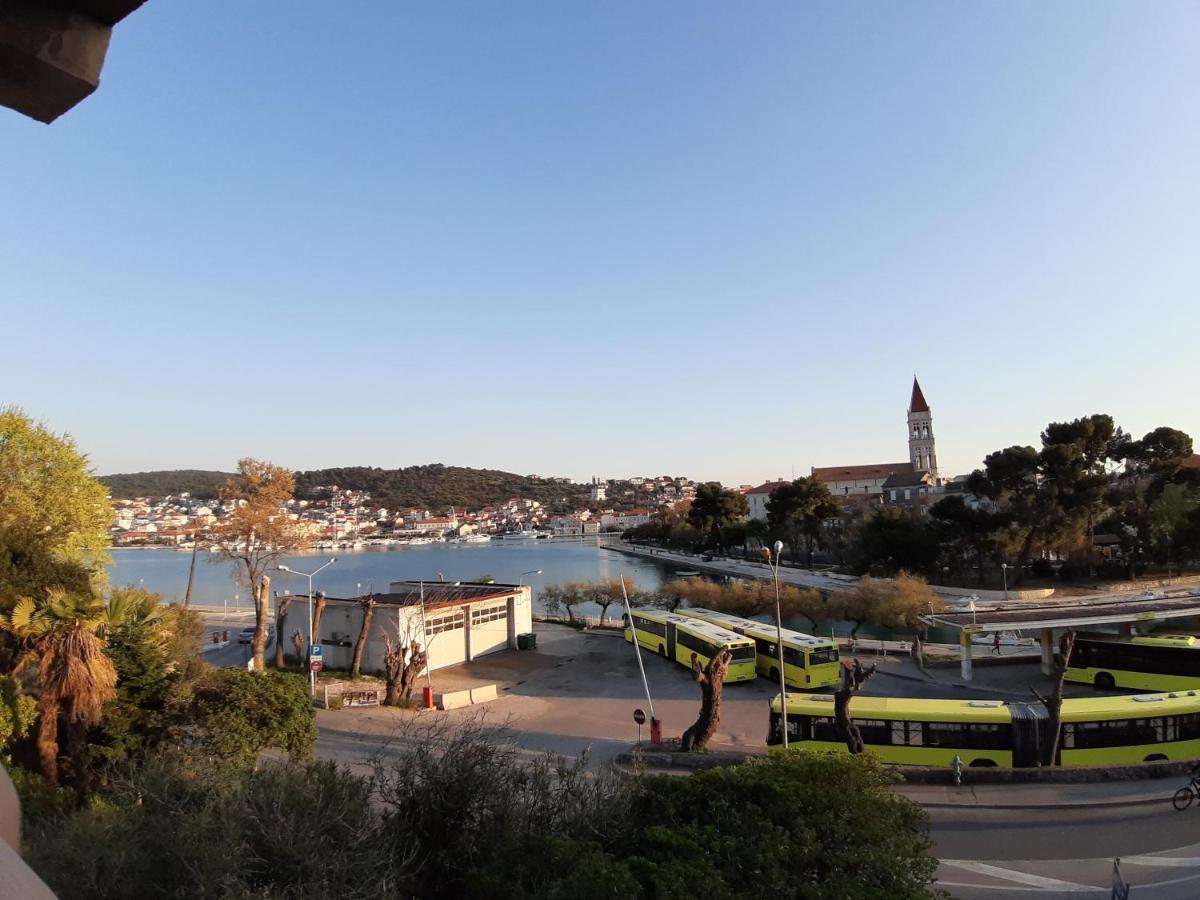 Apartman Petrovic City Center Trogir Dış mekan fotoğraf