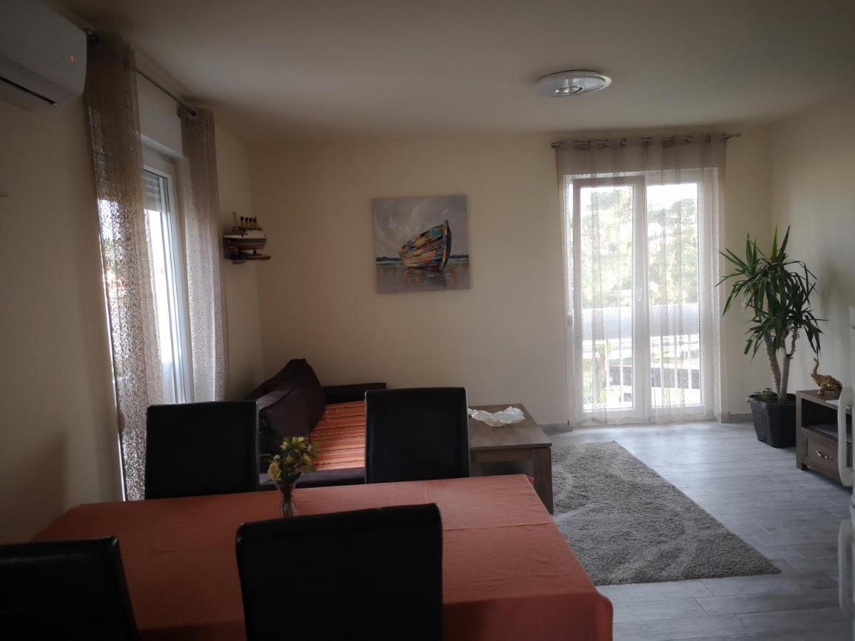 Apartman Petrovic City Center Trogir Dış mekan fotoğraf